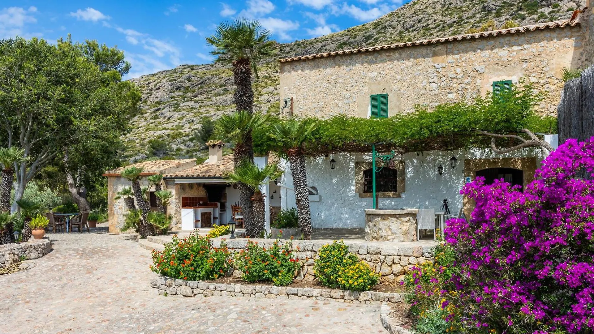 Villa Piedra Pollenca 0*,
