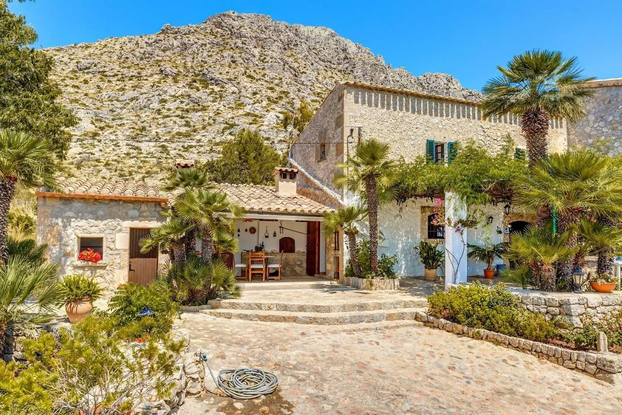 Villa Piedra Pollenca